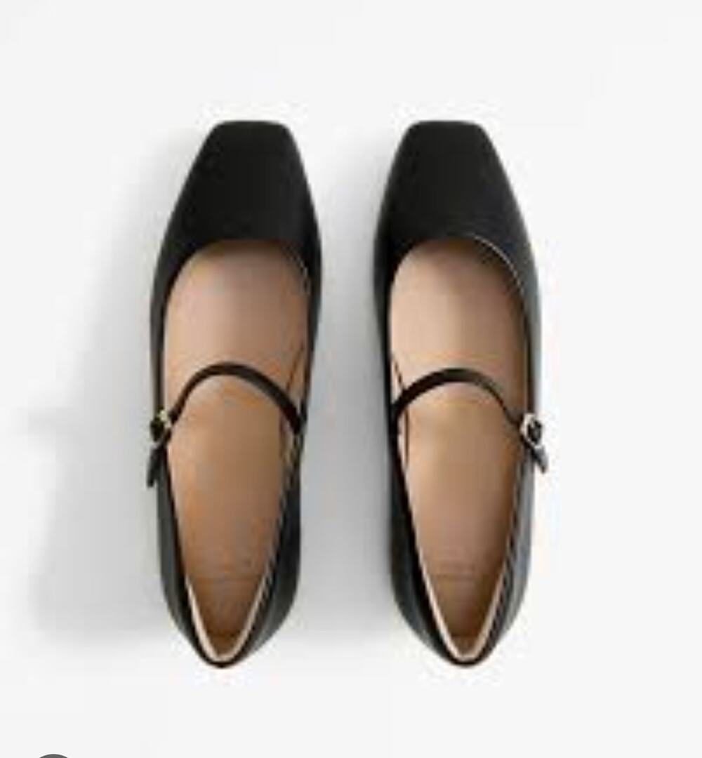 Abercrombie And Fitch Faux Black Leather Mary Jane Flat Size 9 Classic Shoes